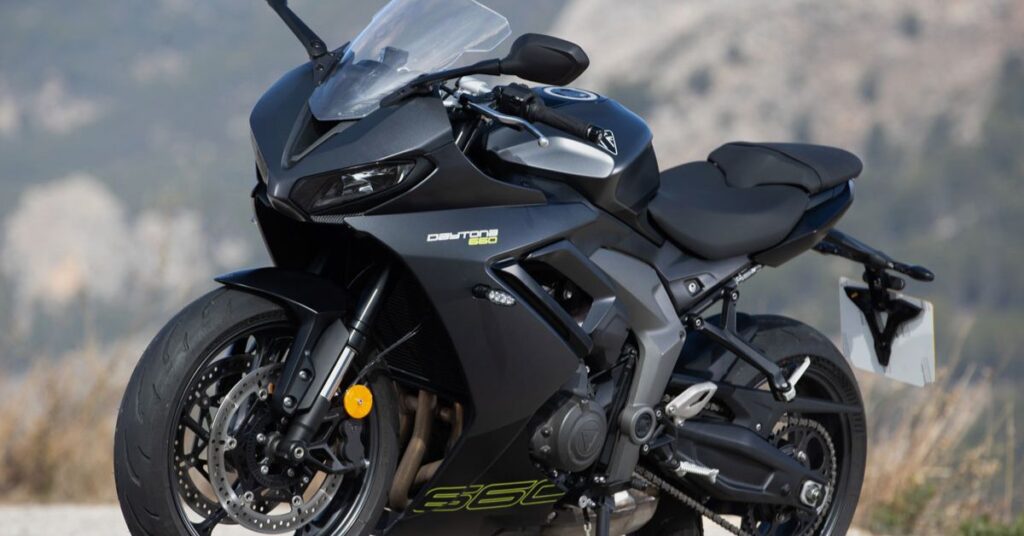 Triumph Daytona 660
